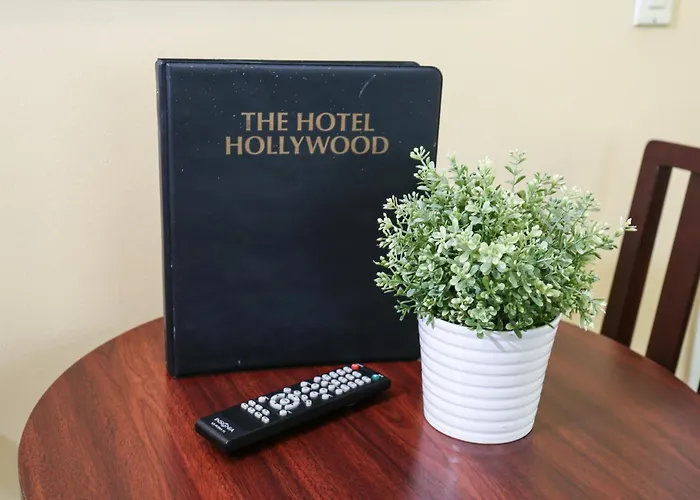 The Hotel Hollywood